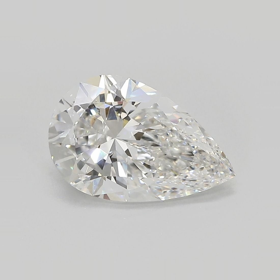 Loose Diamond - PEAR 2.92ct E VS1: Loose Diamond - PEAR 2.92ct E VS1 Source: This is a real non-mined Diamond that has been grown in a lab Shape: PEAR Carats: 2.92 Color: E Clarity: VS1 Certification: IGI Video: