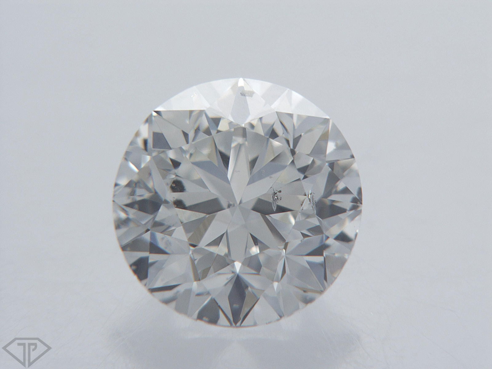 Loose Diamond - ROUND 0.8ct H SI2: Loose Diamond - ROUND 0.8ct H SI2 Source: Natural Shape: ROUND Carats: 0.8 Color: H Clarity: SI2 Certification: GIA The Diamond Depot Guarantee: All items in this auction are guaranteed to be 100% aut