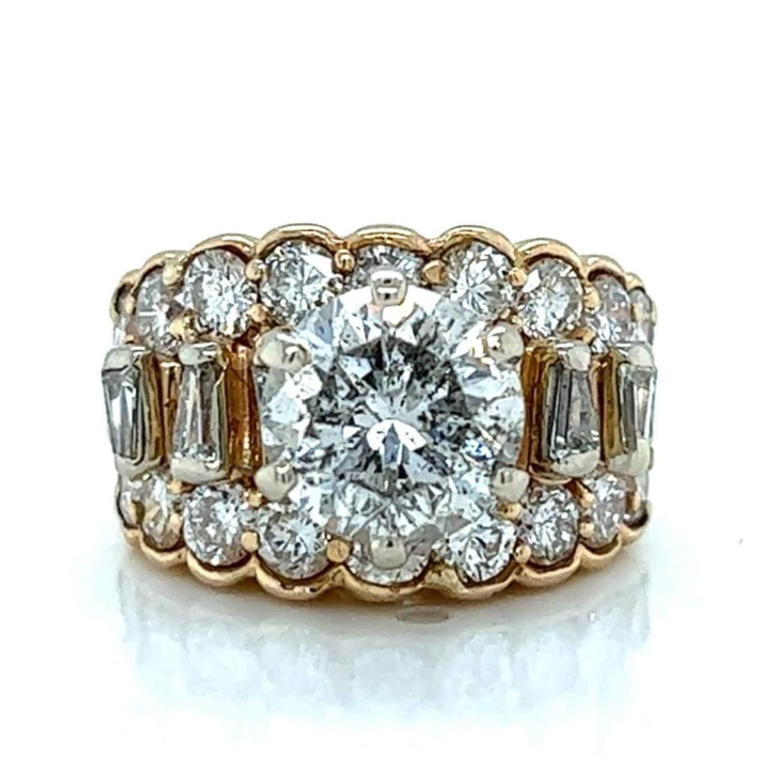 18K Yellow Gold 3.50 Ct Diamond Cocktail Ring Elegant Design: 18K Yellow Gold 3.50 Ct Diamond Cocktail Ring Elegant Design This stunning cocktail ring features a luxurious design crafted in 18K yellow gold. The centerpiece boasts an impressive approximately 3.50