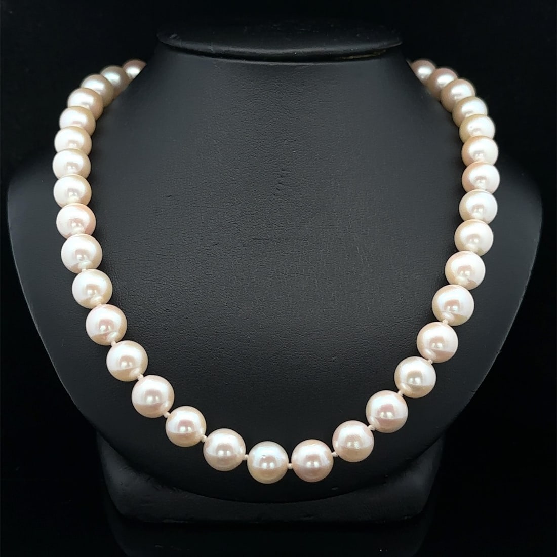 Classic 15in Pearl Necklace 8.5-9mm w/ 14k Yellow Gold Clasp (1 of 4)