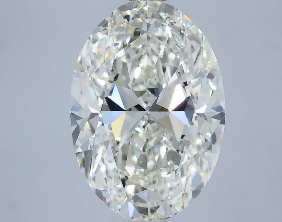 Loose Diamond - OVAL 3.01ct J VS2: Loose Diamond - OVAL 3.01ct J VS2 Source: Natural Shape: OVAL Carats: 3.01 Color: J Clarity: VS2 Certification: GIA Video: