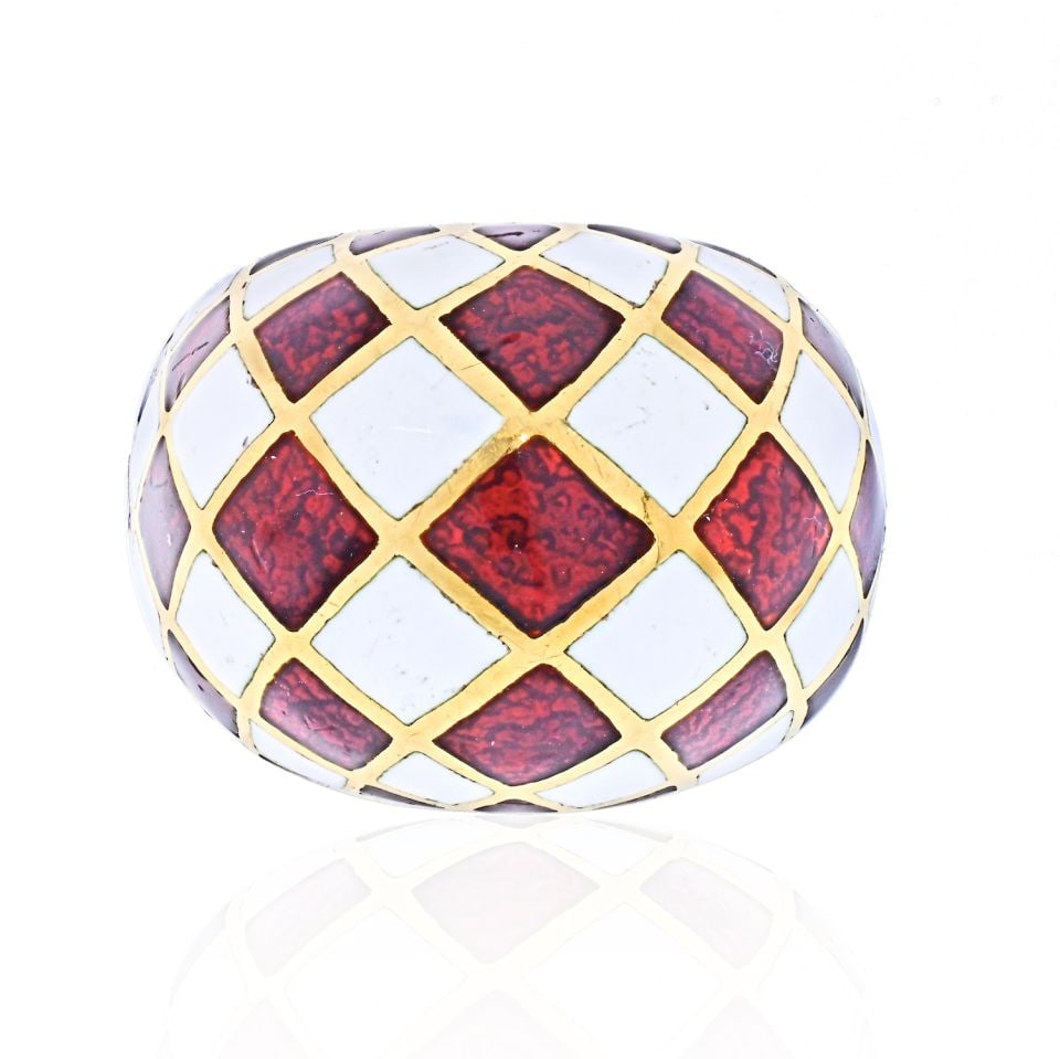 David Webb Platinum 18K Yellow Gold Checkerboard Dome Ring Signed: David Webb Platinum 18K Yellow Gold Checkerboard Dome Ring Signed This stunning estate ring showcases a unique checkerboard design crafted from a combination of platinum and 18K yellow gold. The eye-c