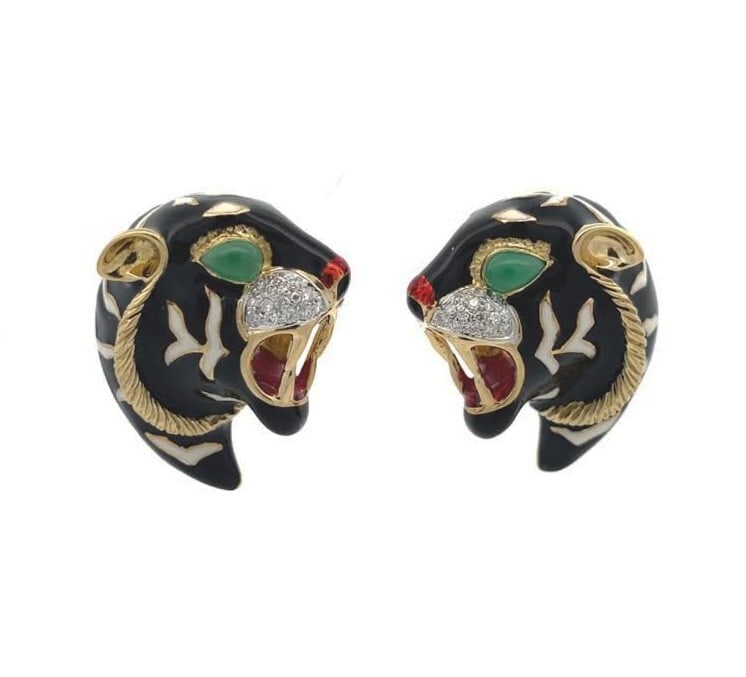 18k Gold Tiger Panther Head Huggie Earrings with Enamel: 18k Gold Tiger Panther Head Huggie Earrings with Enamel These stunning earrings feature intricate tiger and panther head designs, crafted in 18k gold with vibrant enamel accents. The post clip huggie