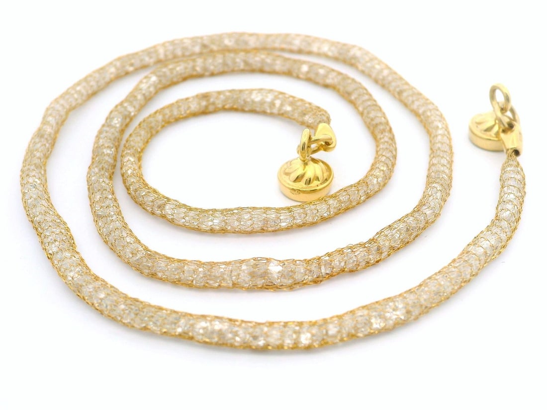 Estate 14k Yellow Gold Mesh Necklace with Cubic Zirconia and Magnetic Clasp: Estate 14k Yellow Gold Mesh Necklace with Cubic Zirconia and Magnetic Clasp This stunning estate necklace features an exquisite design crafted from 14k yellow gold and adorned with numerous round bril