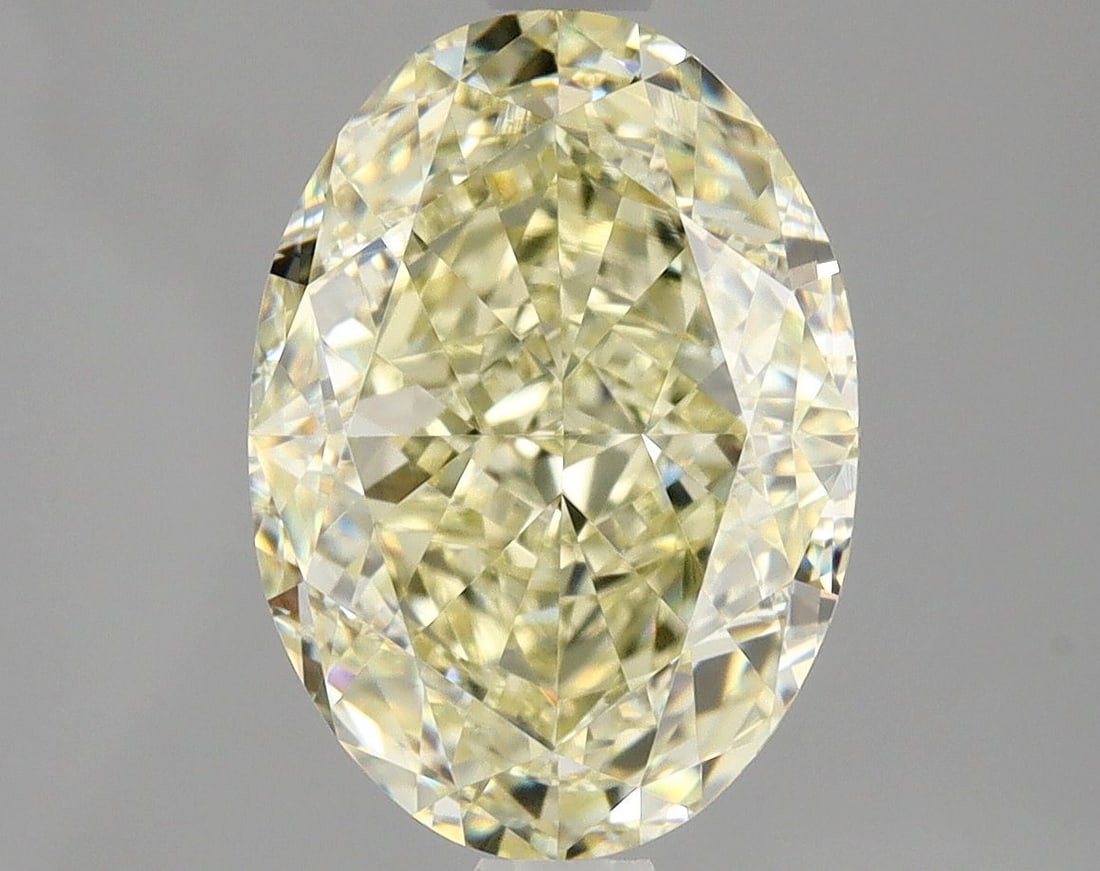 Loose Diamond - OVAL 3.72ct Q-R VS2: Loose Diamond - OVAL 3.72ct Q-R VS2 Source: Natural Shape: OVAL Carats: 3.72 Color: Q-R Certification: GIA Video: