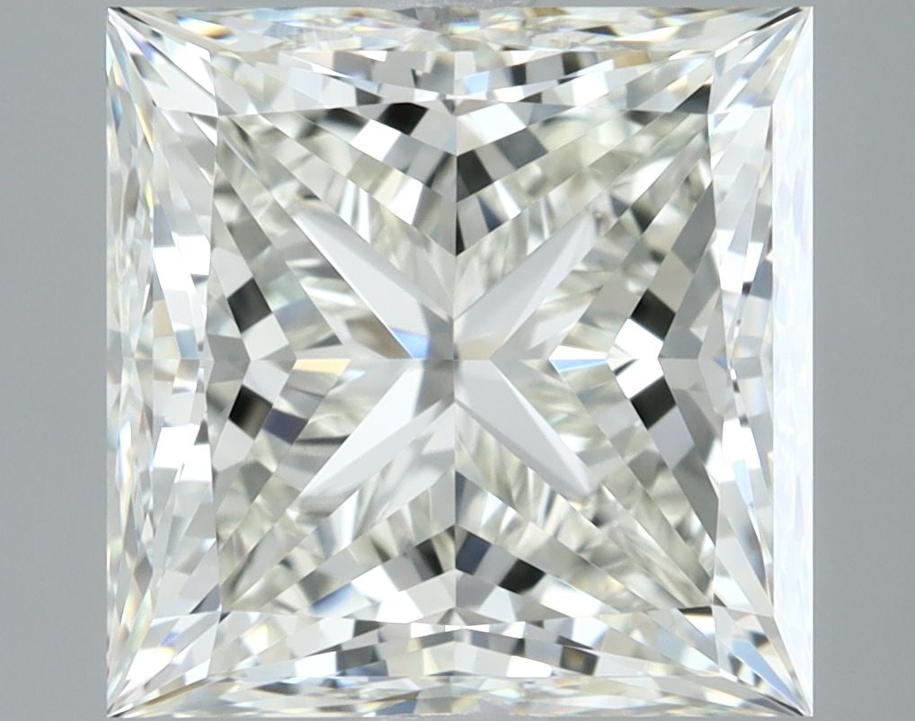 Loose Diamond - PRINCESS 4.03ct I VVS1: Loose Diamond - PRINCESS 4.03ct I VVS1 Source: Natural Shape: PRINCESS Carats: 4.03 Color: I Clarity: VVS1 Certification: IGI Video: