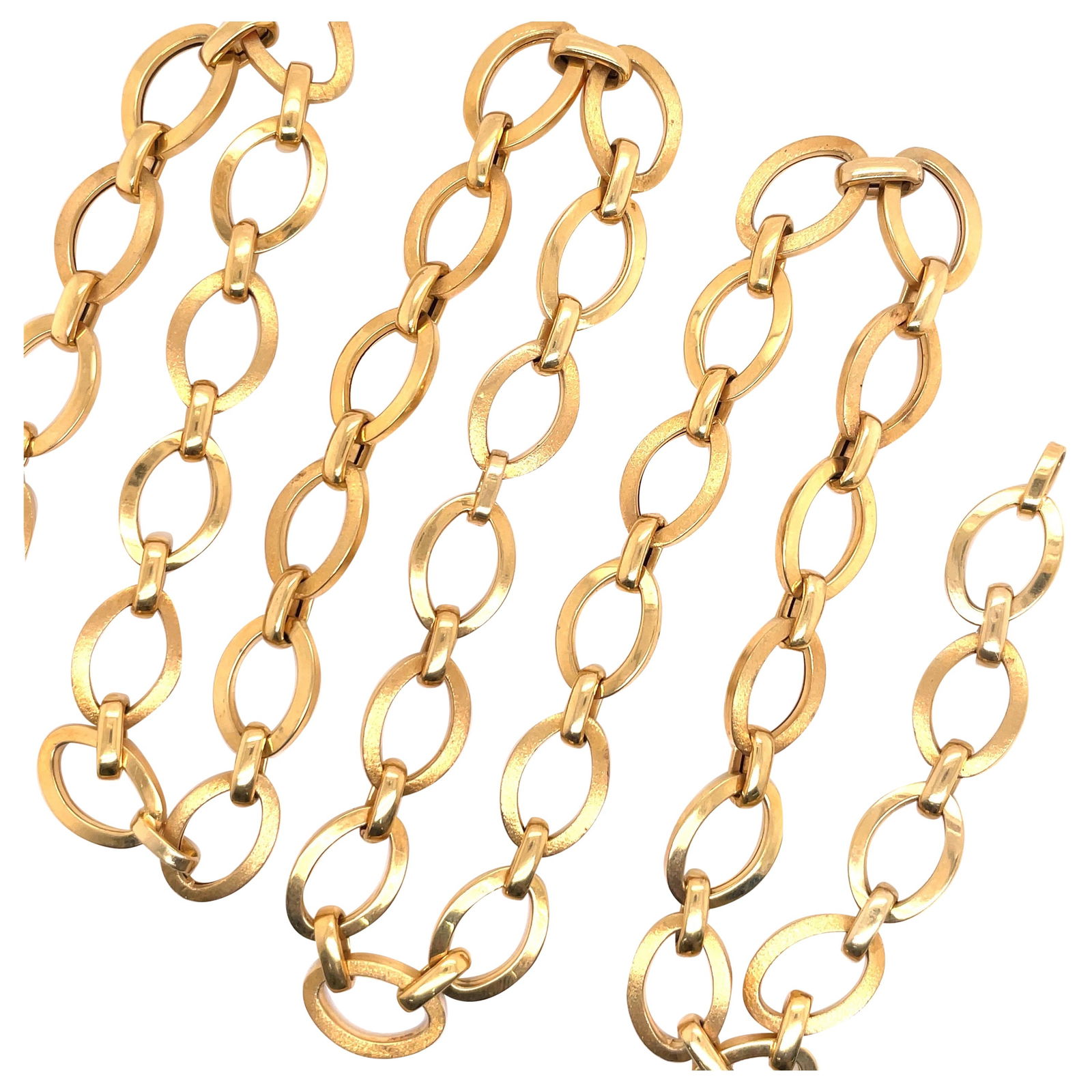 14K Yellow Gold Contemporary Link Necklace 30.5in Made in Italy: 14K Yellow Gold Contemporary Link Necklace 30.5in Made in Italy This exquisite 14 Karat Yellow Gold link necklace showcases a contemporary design with alternating oval satin and polished links. Weighi