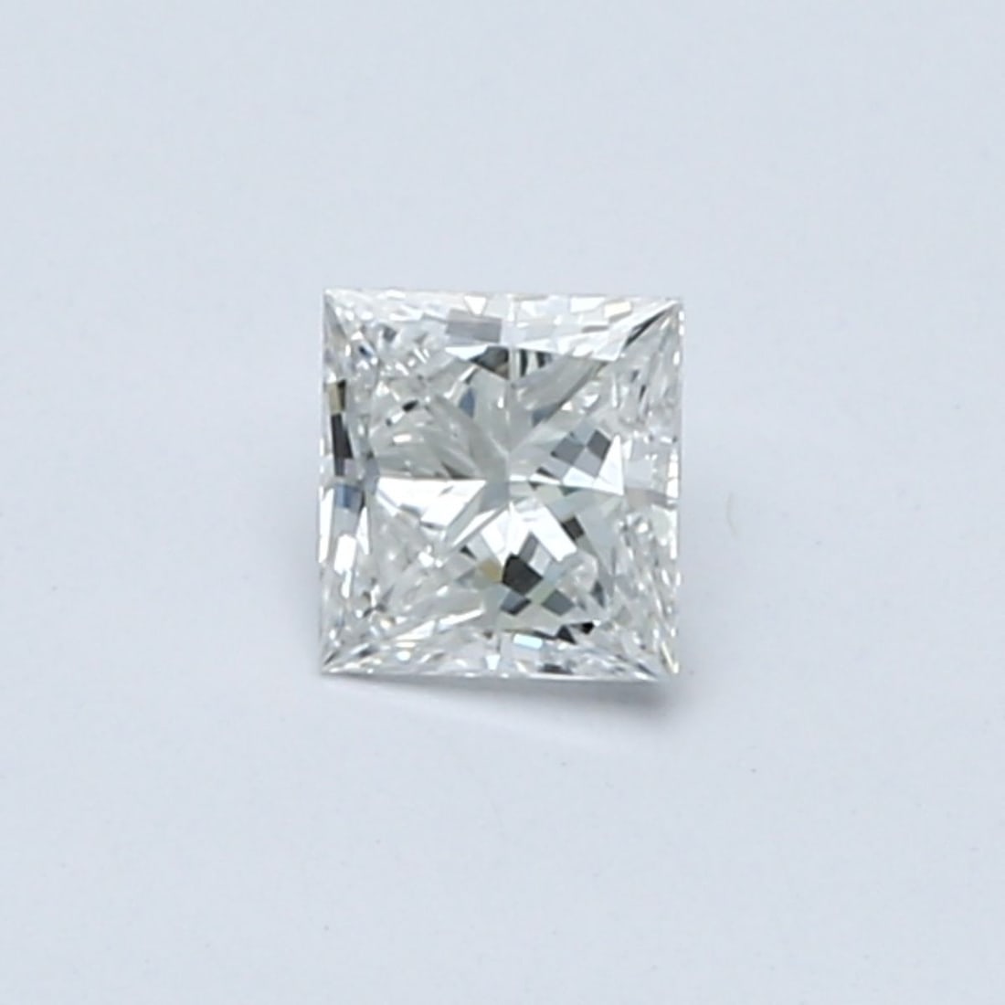 Loose Diamond - PRINCESS 0.34ct D SI1: Loose Diamond - PRINCESS 0.34ct D SI1 Source: Natural Shape: PRINCESS Carats: 0.34 Color: D Clarity: SI1 Certification: GIA Video:
