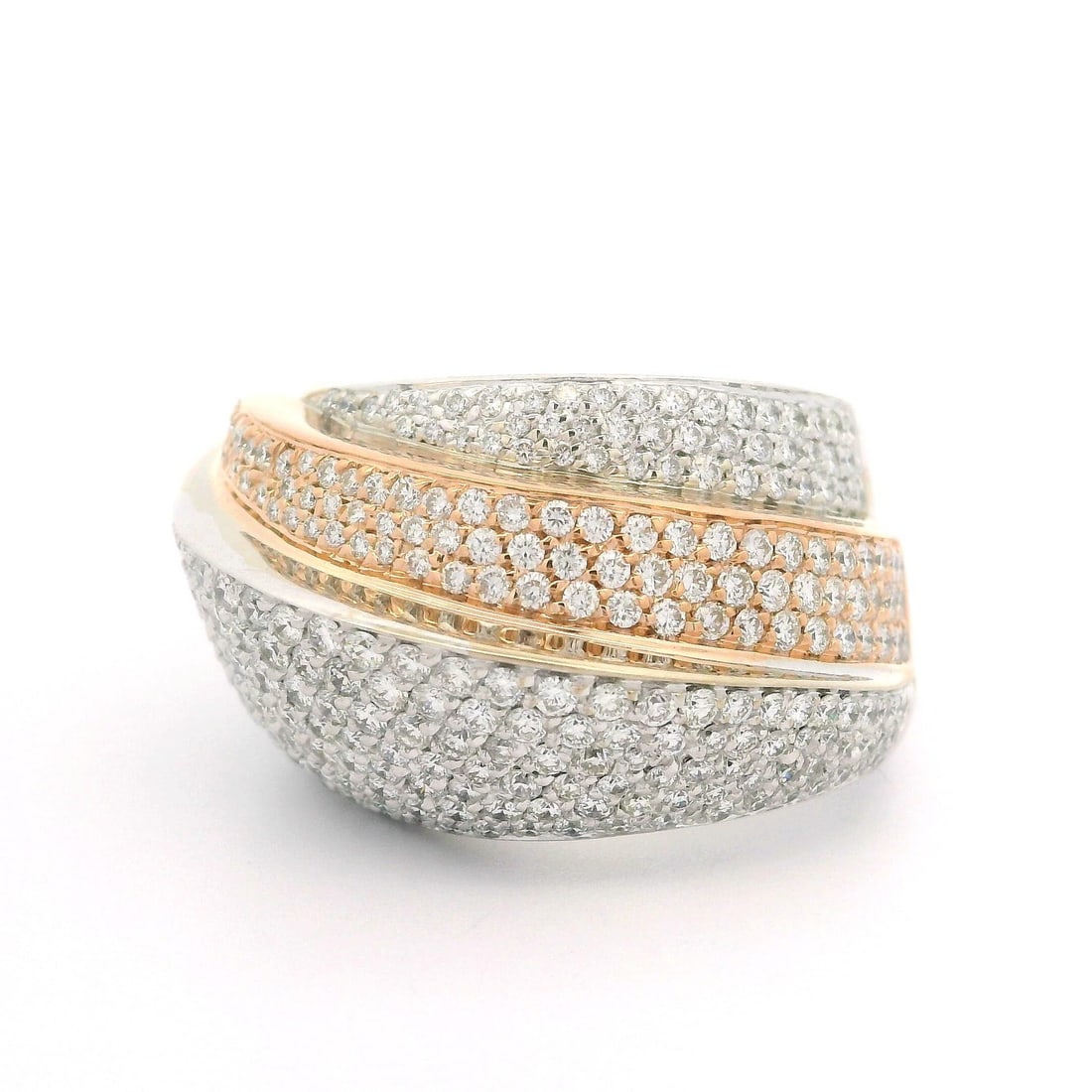 18k Gold 4ctw Fiery Diamond Bold Stack Band Ring: 18k Gold 4ctw Fiery Diamond Bold Stack Band Ring This stunning band ring showcases a bold stack look adorned with numerous natural genuine diamonds. The round brilliant cut diamonds feature a fiery G/