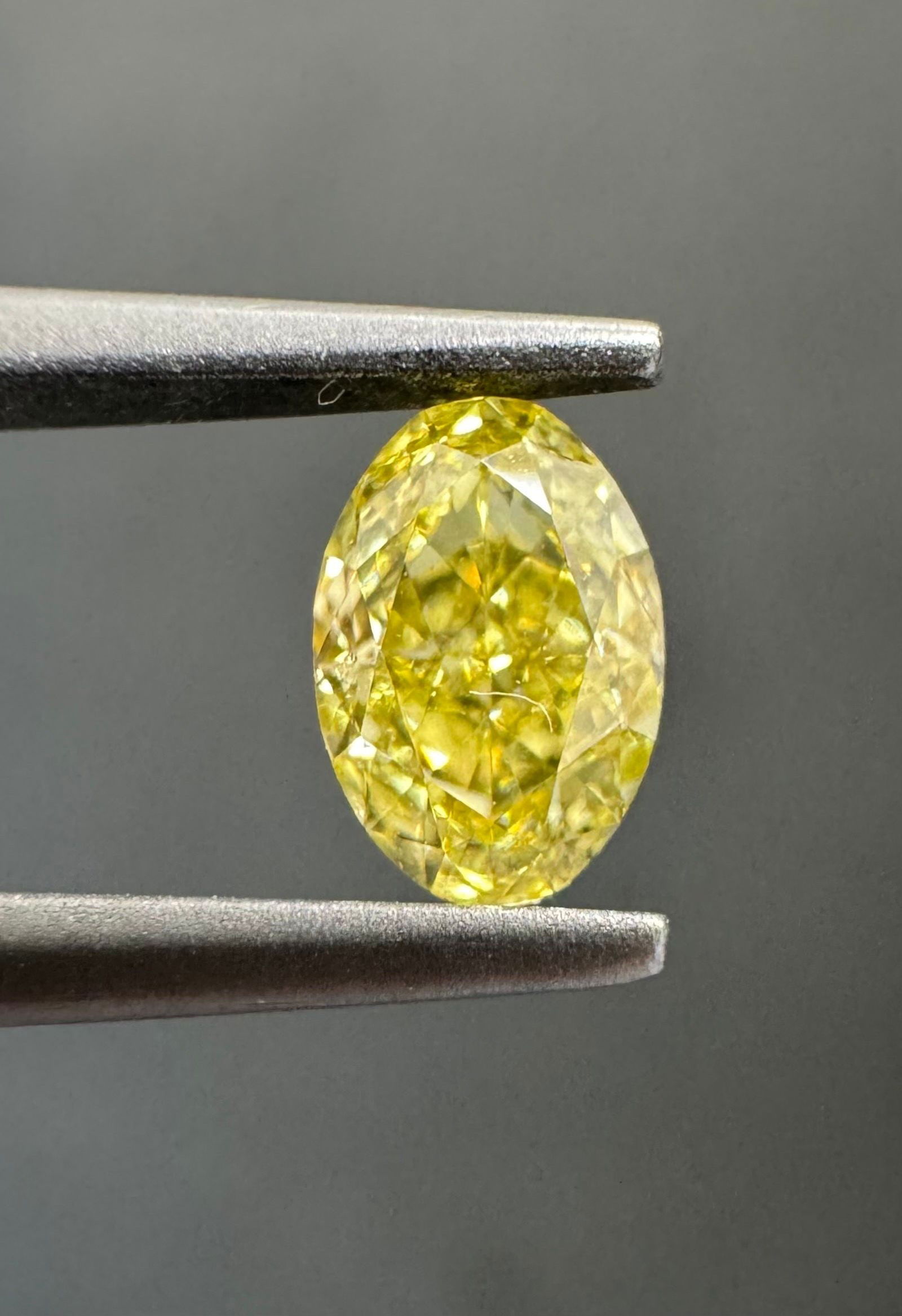 Loose Diamond - OVAL 0.43ct Fancy Intense Yellow VS1: Loose Diamond - OVAL 0.43ct Fancy Intense Yellow VS1 Source: Natural Shape: OVAL Carats: 0.43 Color: Fancy Intense Yellow Certification: GIA Video:
