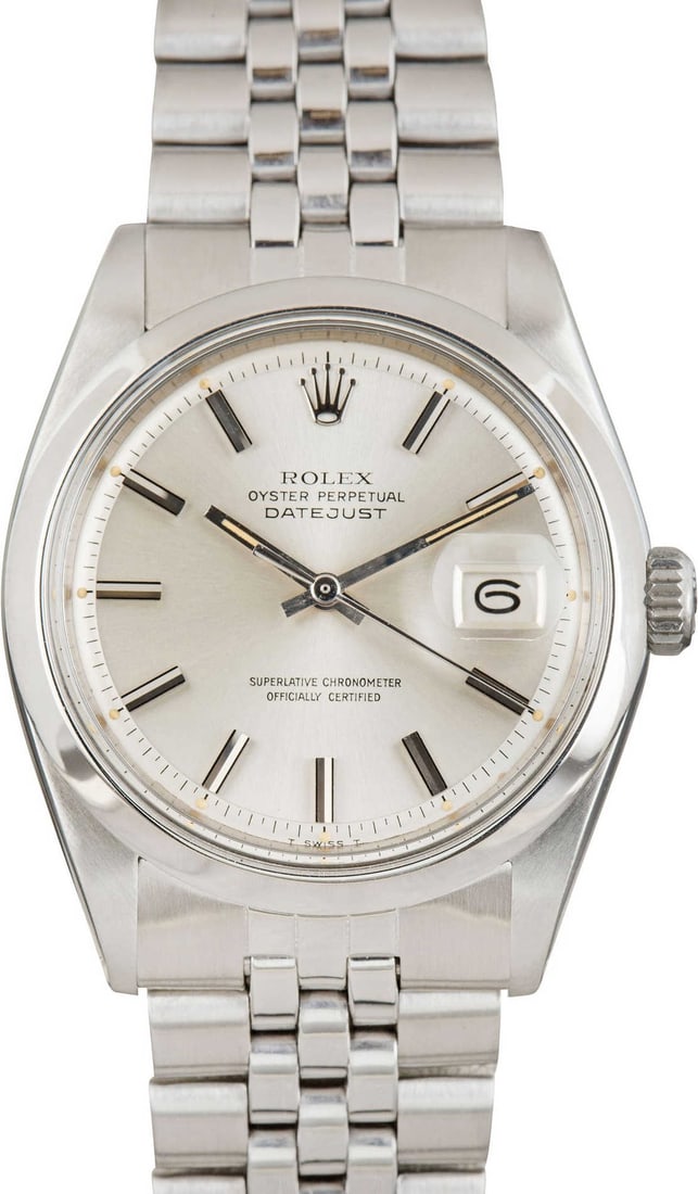 Rolex Datejust Ref 1600 Silver Dial Jubilee Bracelet Mens Watch: Rolex Datejust Ref 1600 Silver Dial Jubilee Bracelet Mens Watch This Rolex Datejust features a silver dial with a smooth bezel and is paired with a Jubilee folded bracelet. The watch is designed for m