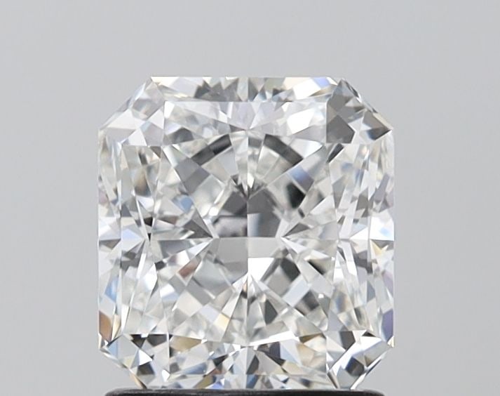 Loose Diamond - SQUARE RADIANT 1.54ct E VS1: Loose Diamond - SQUARE RADIANT 1.54ct E VS1 Source: This is a real non-mined Diamond that has been grown in a lab Shape: SQUARE RADIANT Carats: 1.54 Color: E Clarity: VS1 Certification: IGI Video: