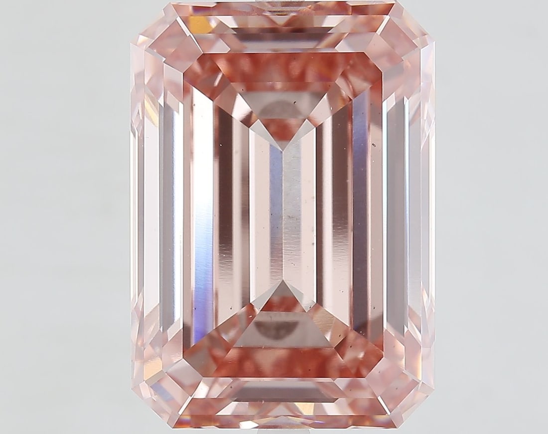 Loose Diamond - EMERALD 20.04ct Fancy Intense Pink VS2: Loose Diamond - EMERALD 20.04ct Fancy Intense Pink VS2 Source: This is a real non-mined Diamond that has been grown in a lab Shape: EMERALD Carats: 20.04 Color: Fancy Intense Pink Certification: IGI