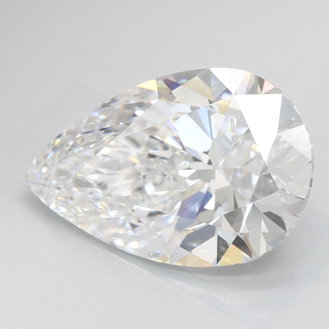 Loose Diamond - PEAR 4.18ct D VVS1: Loose Diamond - PEAR 4.18ct D VVS1 Source: This is a real non-mined Diamond that has been grown in a lab Shape: PEAR Carats: 4.18 Color: D Clarity: VVS1 Certification: GIA Video: Video Link The