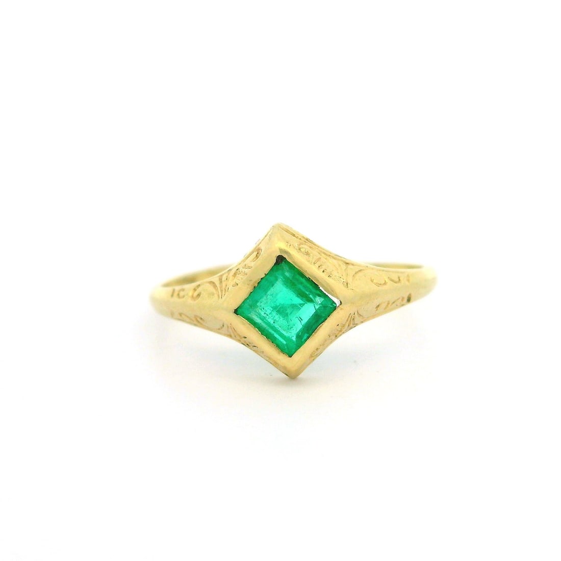 Antique 14k Yellow Gold Hand Engraved Emerald Ring Size 4.5: Antique 14k Yellow Gold Hand Engraved Emerald Ring Size 4.5 This exquisite antique ring features a stunning natural genuine emerald, elegantly crafted in 14k yellow gold. The square step cut emerald i