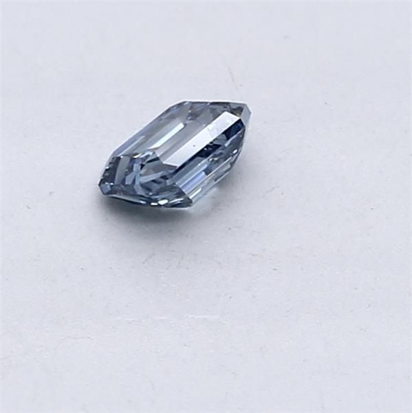 Loose Diamond - EMERALD 0.3ct Fancy Intense Blue VS1: Loose Diamond - EMERALD 0.3ct Fancy Intense Blue VS1 Source: This is a real non-mined Diamond that has been grown in a lab Shape: EMERALD Carats: 0.3 Color: Fancy Intense Blue Certification: IGI