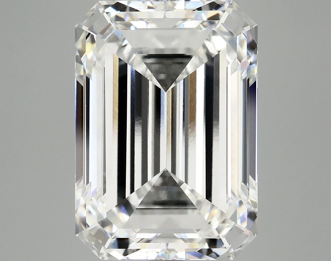 Loose Diamond - EMERALD 10.35ct F VVS2: Loose Diamond - EMERALD 10.35ct F VVS2 Source: This is a real non-mined Diamond that has been grown in a lab Shape: EMERALD Carats: 10.35 Color: F Clarity: VVS2 Certification: IGI Video: