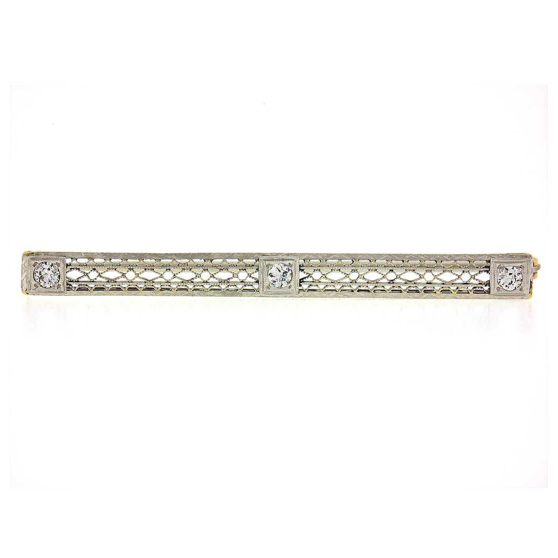 Antique Edwardian 14k Gold Platinum Diamond Filigree Bar Brooch: Antique Edwardian 14k Gold Platinum Diamond Filigree Bar Brooch This exquisite antique Edwardian bar pin brooch showcases a stunning combination of 14k solid yellow gold and a platinum top, crafted du