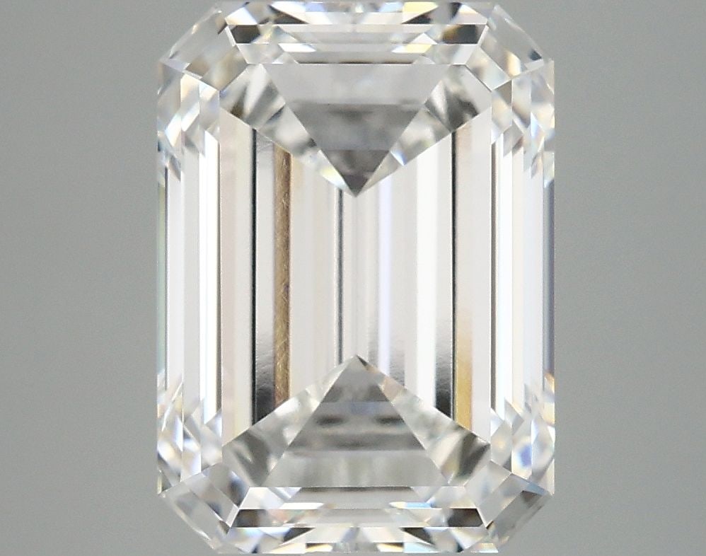 Loose Diamond - EMERALD 5.1ct F VVS2: Loose Diamond - EMERALD 5.1ct F VVS2 Source: This is a real non-mined Diamond that has been grown in a lab Shape: EMERALD Carats: 5.1 Color: F Clarity: VVS2 Certification: IGI Video: