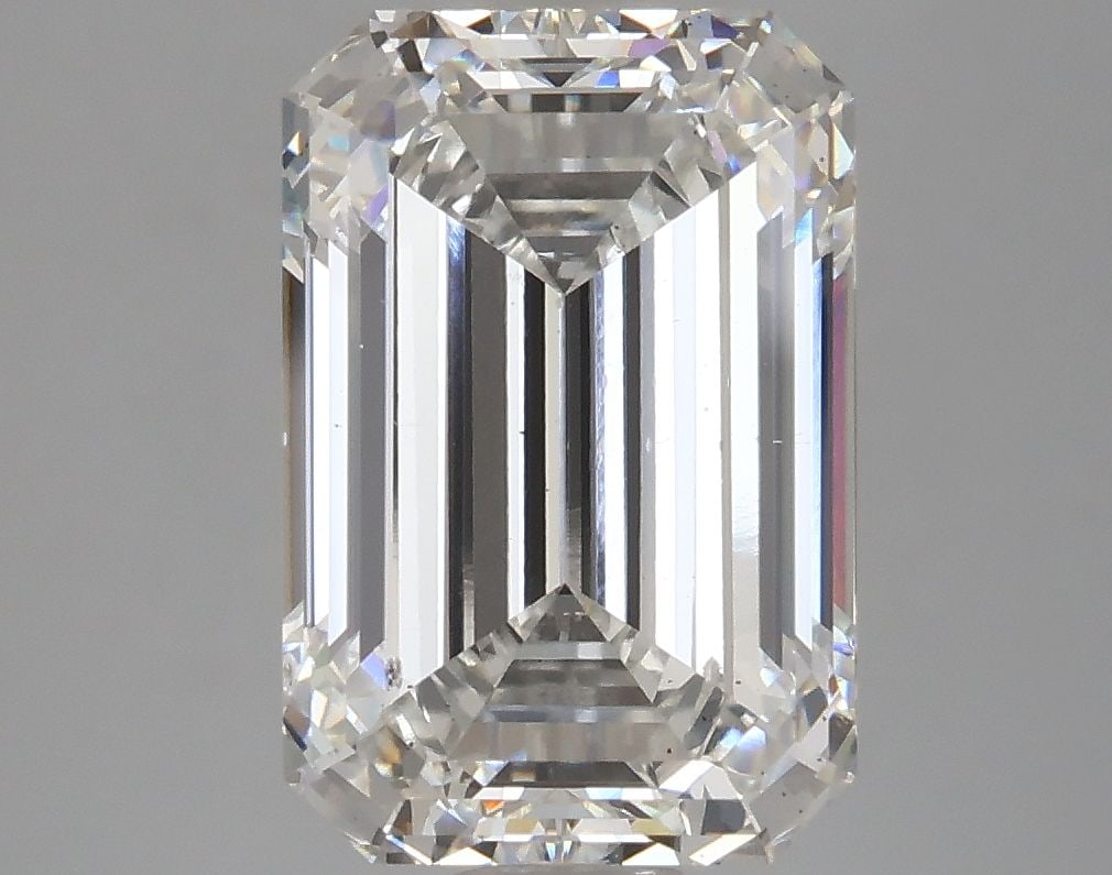 Loose Diamond - EMERALD 4.61ct F SI1: Loose Diamond - EMERALD 4.61ct F SI1 Source: This is a real non-mined Diamond that has been grown in a lab Shape: EMERALD Carats: 4.61 Color: F Clarity: SI1 Certification: IGI Video:
