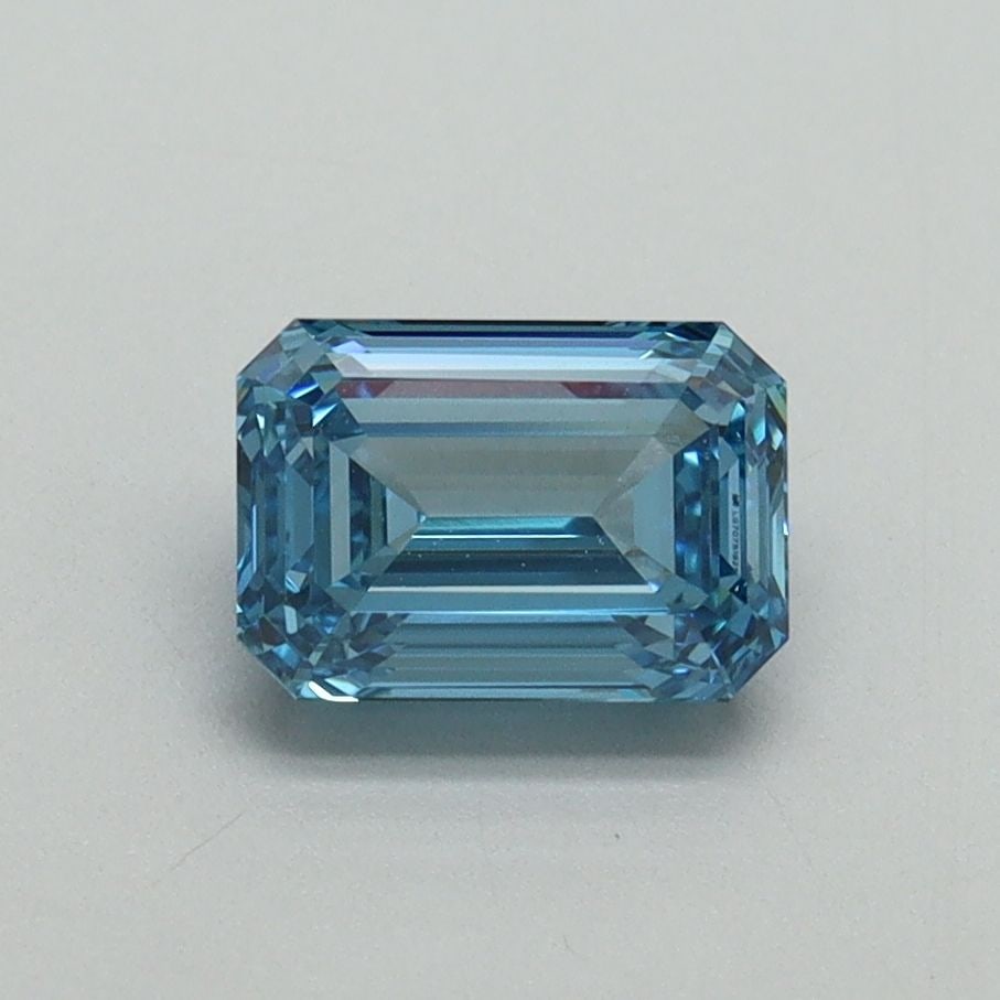 Loose Diamond - EMERALD 1.04ct Fancy Vivid Blue VVS2: Loose Diamond - EMERALD 1.04ct Fancy Vivid Blue VVS2 Source: This is a real non-mined Diamond that has been grown in a lab Shape: EMERALD Carats: 1.04 Color: Fancy Vivid Blue Certification: IGI Video: