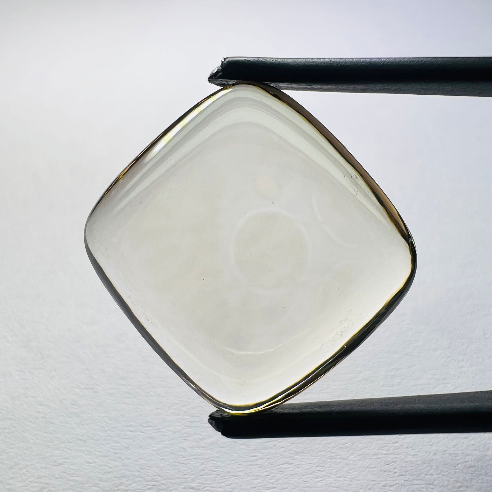 Loose Diamond - CUSHION BRILLIANT 14.87ct Brown VS1 (1 of 1)