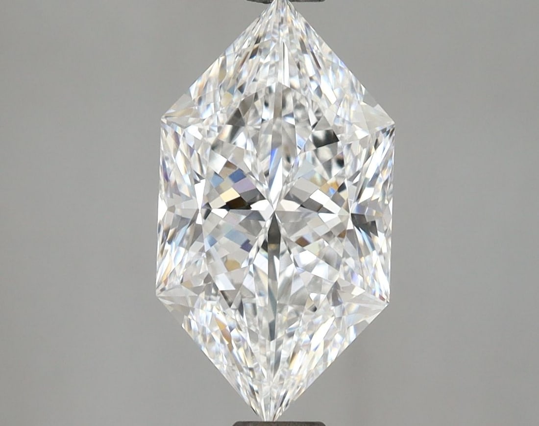 Loose Diamond - HEXAGONAL 2.55ct E VVS2: Loose Diamond - HEXAGONAL 2.55ct E VVS2 Source: This is a real non-mined Diamond that has been grown in a lab Shape: HEXAGONAL Carats: 2.55 Color: E Clarity: VVS2 Certification: IGI Video: