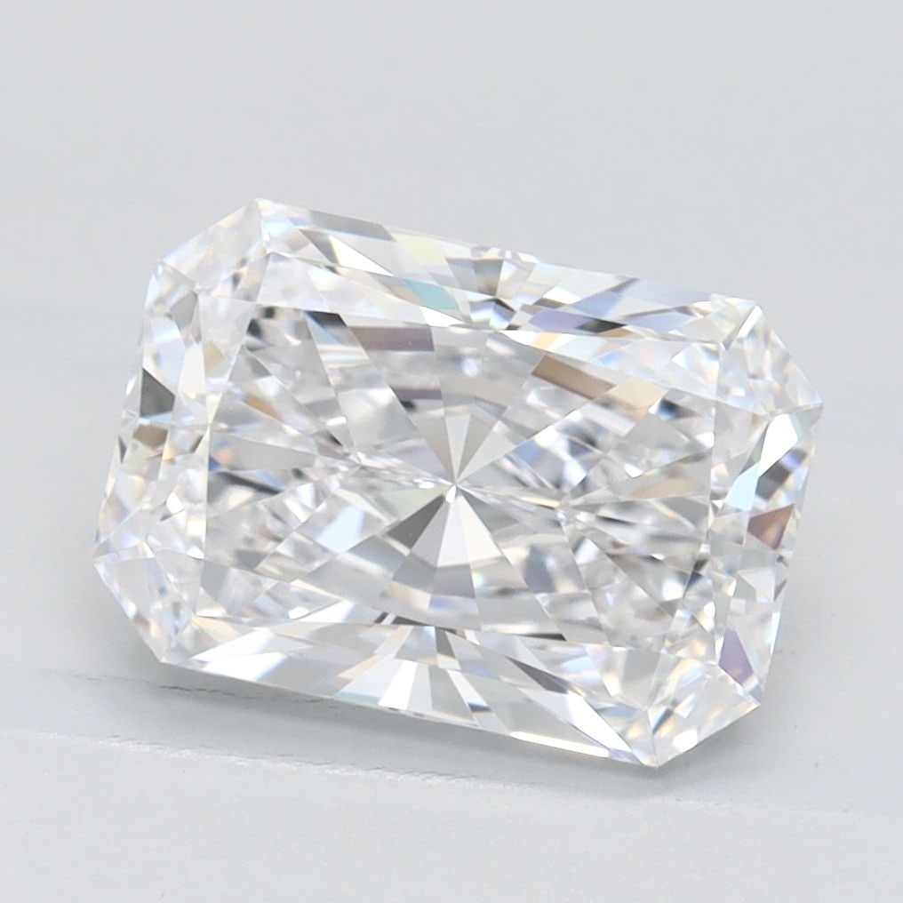 Loose Diamond - RADIANT 2.06ct D VVS1: Loose Diamond - RADIANT 2.06ct D VVS1 Source: This is a real non-mined Diamond that has been grown in a lab Shape: RADIANT Carats: 2.06 Color: D Clarity: VVS1 Certification: GIA Video: