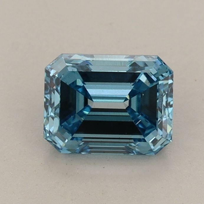 Loose Diamond - EMERALD 0.92ct Fancy Vivid Blue VS2: Loose Diamond - EMERALD 0.92ct Fancy Vivid Blue VS2 Source: This is a real non-mined Diamond that has been grown in a lab Shape: EMERALD Carats: 0.92 Color: Fancy Vivid Blue Certification: IGI Video: