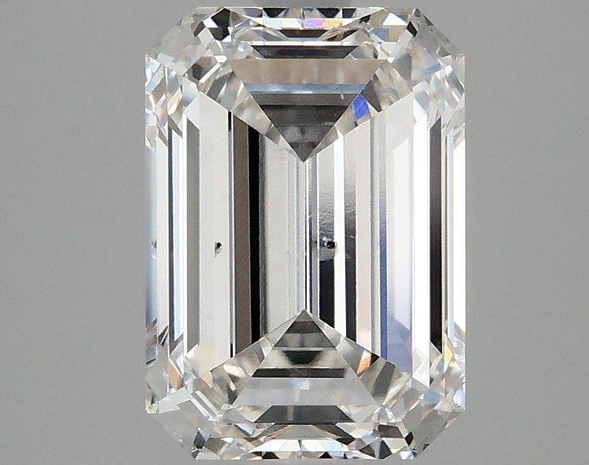Loose Diamond - EMERALD 2.98ct E SI1: Loose Diamond - EMERALD 2.98ct E SI1 Source: This is a real non-mined Diamond that has been grown in a lab Shape: EMERALD Carats: 2.98 Color: E Clarity: SI1 Certification: IGI Video: