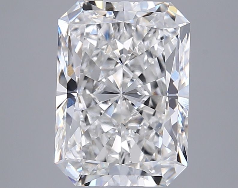 Loose Diamond - RADIANT 2.54ct F VVS2: Loose Diamond - RADIANT 2.54ct F VVS2 Source: This is a real non-mined Diamond that has been grown in a lab Shape: RADIANT Carats: 2.54 Color: F Clarity: VVS2 Certification: IGI Video: