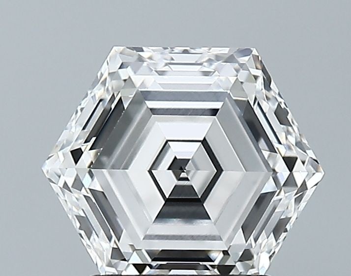 Loose Diamond - OCTAGONAL 2.07ct E VVS2: Loose Diamond - OCTAGONAL 2.07ct E VVS2 Source: This is a real non-mined Diamond that has been grown in a lab Shape: OCTAGONAL Carats: 2.07 Color: E Clarity: VVS2 Certification: GIA Video: