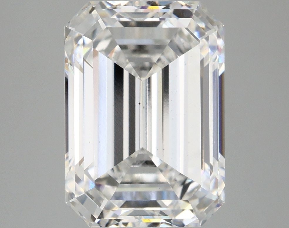 Loose Diamond - EMERALD 5.1ct E VS2: Loose Diamond - EMERALD 5.1ct E VS2 Source: This is a real non-mined Diamond that has been grown in a lab Shape: EMERALD Carats: 5.1 Color: E Clarity: VS2 Certification: IGI Video: Video Link The