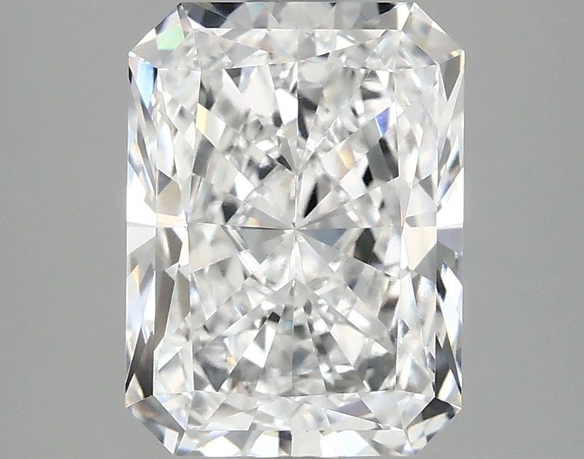 Loose Diamond - RADIANT 2.8ct D VS1: Loose Diamond - RADIANT 2.8ct D VS1 Source: This is a real non-mined Diamond that has been grown in a lab Shape: RADIANT Carats: 2.8 Color: D Clarity: VS1 Certification: IGI Video: