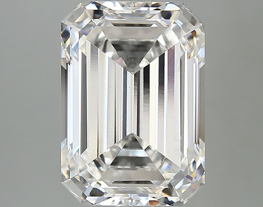 Loose Diamond - EMERALD 4.1ct F VVS2: Loose Diamond - EMERALD 4.1ct F VVS2 Source: This is a real non-mined Diamond that has been grown in a lab Shape: EMERALD Carats: 4.1 Color: F Clarity: VVS2 Certification: IGI Video: