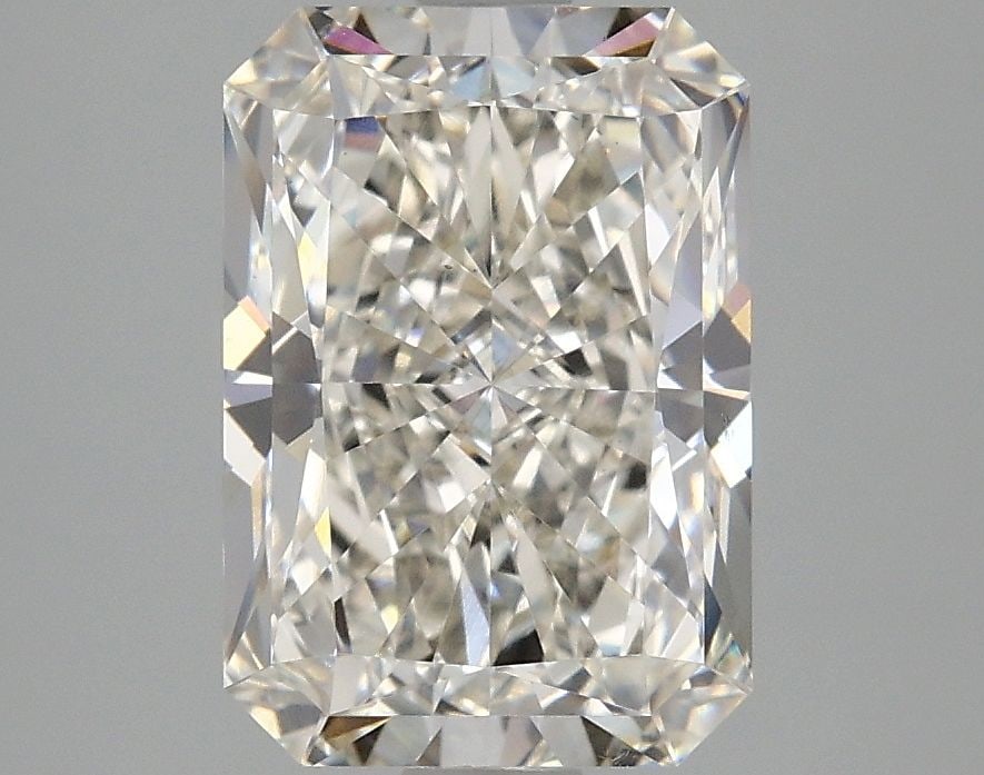 Loose Diamond - RADIANT 3.04ct H VS1: Loose Diamond - RADIANT 3.04ct H VS1 Source: This is a real non-mined Diamond that has been grown in a lab Shape: RADIANT Carats: 3.04 Color: H Clarity: VS1 Certification: IGI Video: Video Link The