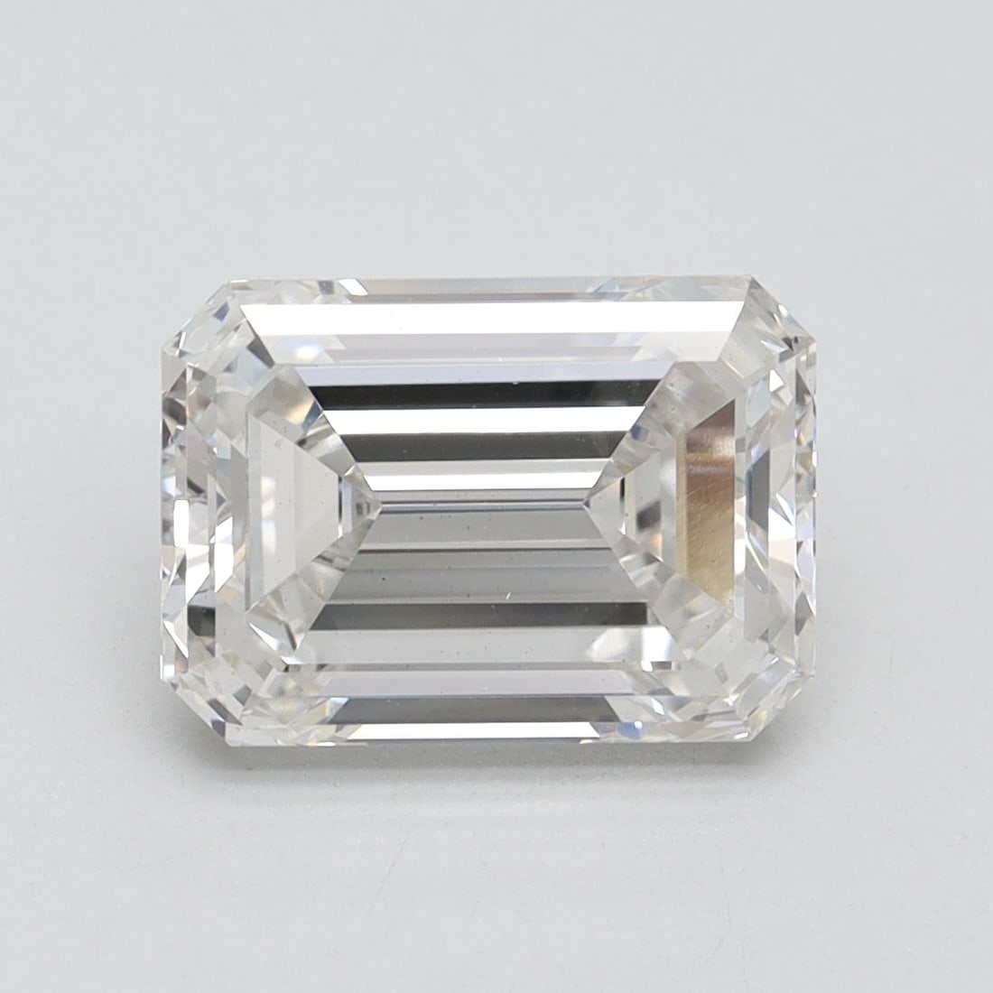 Loose Diamond - EMERALD 3.15ct G VS2: Loose Diamond - EMERALD 3.15ct G VS2 Source: This is a real non-mined Diamond that has been grown in a lab Shape: EMERALD Carats: 3.15 Color: G Clarity: VS2 Certification: IGI Video: