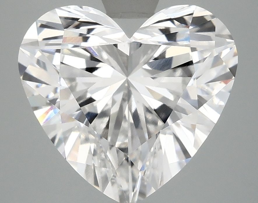 Loose Diamond - HEART 4.03ct E VVS2: Loose Diamond - HEART 4.03ct E VVS2 Source: This is a real non-mined Diamond that has been grown in a lab Shape: HEART Carats: 4.03 Color: E Clarity: VVS2 Certification: IGI Video: