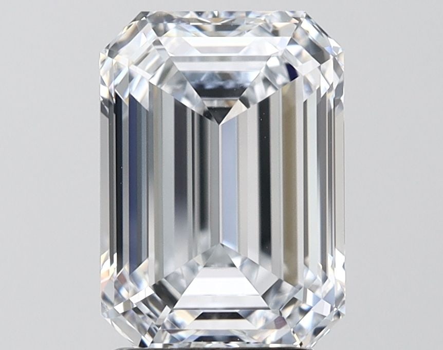 Loose Diamond - EMERALD 3.1ct E VVS1: Loose Diamond - EMERALD 3.1ct E VVS1 Source: This is a real non-mined Diamond that has been grown in a lab Shape: EMERALD Carats: 3.1 Color: E Clarity: VVS1 Certification: IGI Video: