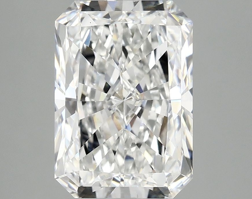 Loose Diamond - RADIANT 3.01ct E VS1: Loose Diamond - RADIANT 3.01ct E VS1 Source: This is a real non-mined Diamond that has been grown in a lab Shape: RADIANT Carats: 3.01 Color: E Clarity: VS1 Certification: IGI Video: