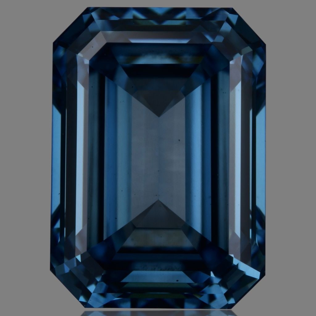 Loose Diamond - EMERALD 3.52ct Fancy Vivid Blue VS1: Loose Diamond - EMERALD 3.52ct Fancy Vivid Blue VS1 Source: This is a real non-mined Diamond that has been grown in a lab Shape: EMERALD Carats: 3.52 Color: Fancy Vivid Blue Certification: IGI Video: