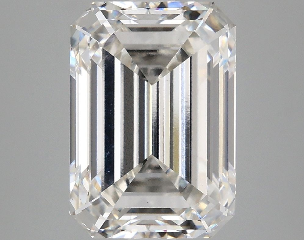Loose Diamond - EMERALD 5.08ct H VS1: Loose Diamond - EMERALD 5.08ct H VS1 Source: This is a real non-mined Diamond that has been grown in a lab Shape: EMERALD Carats: 5.08 Color: H Clarity: VS1 Certification: IGI Video:
