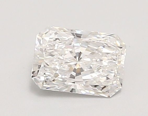 Loose Diamond - RADIANT 0.86ct D VS1: Loose Diamond - RADIANT 0.86ct D VS1 Source: This is a real non-mined Diamond that has been grown in a lab Shape: RADIANT Carats: 0.86 Color: D Clarity: VS1 Certification: IGI Video: