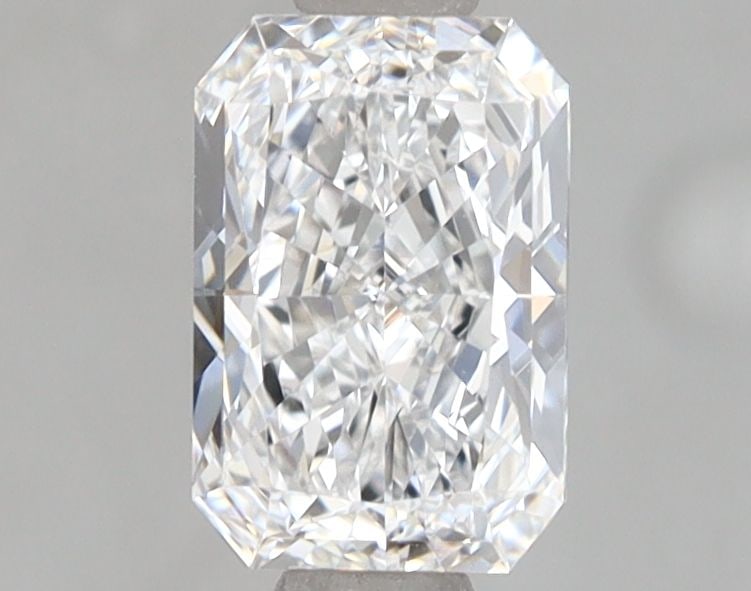 Loose Diamond - RADIANT 1.19ct D VVS1: Loose Diamond - RADIANT 1.19ct D VVS1 Source: This is a real non-mined Diamond that has been grown in a lab Shape: RADIANT Carats: 1.19 Color: D Clarity: VVS1 Certification: IGI Video: Video Link 