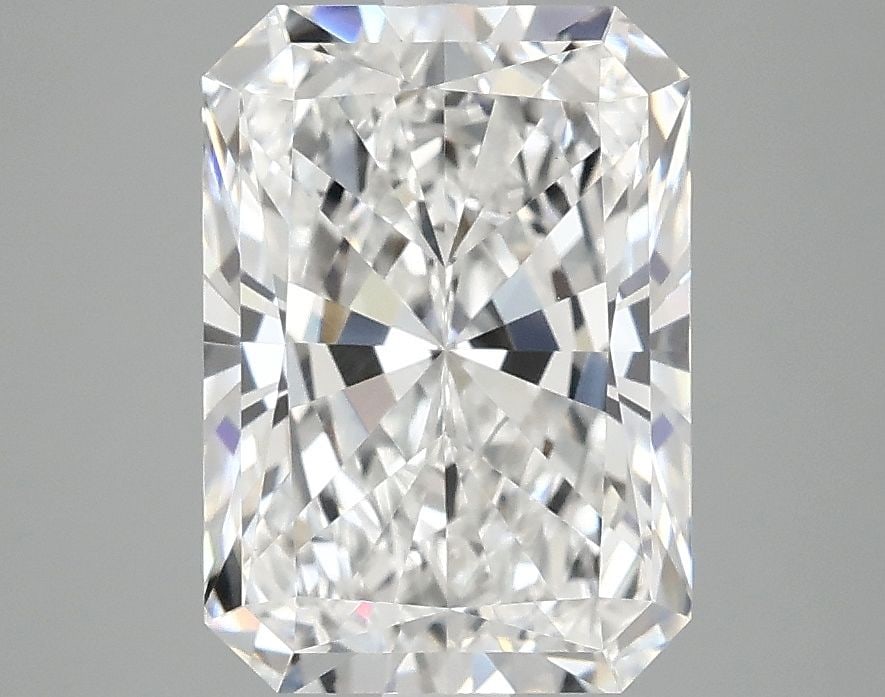 Loose Diamond - RADIANT 3.09ct E VS1: Loose Diamond - RADIANT 3.09ct E VS1 Source: This is a real non-mined Diamond that has been grown in a lab Shape: RADIANT Carats: 3.09 Color: E Clarity: VS1 Certification: IGI Video: