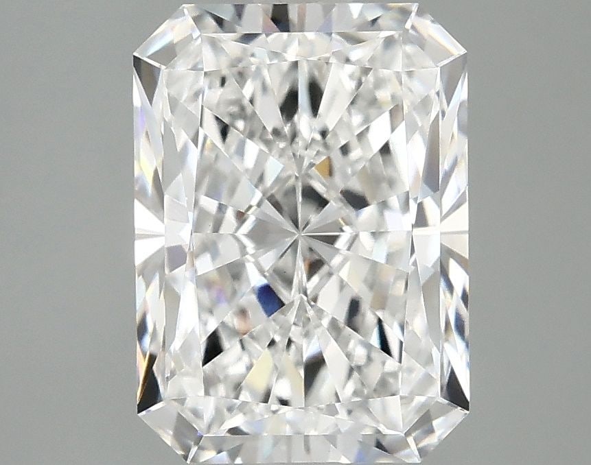 Loose Diamond - RADIANT 3.04ct E VVS2: Loose Diamond - RADIANT 3.04ct E VVS2 Source: This is a real non-mined Diamond that has been grown in a lab Shape: RADIANT Carats: 3.04 Color: E Clarity: VVS2 Certification: IGI Video: