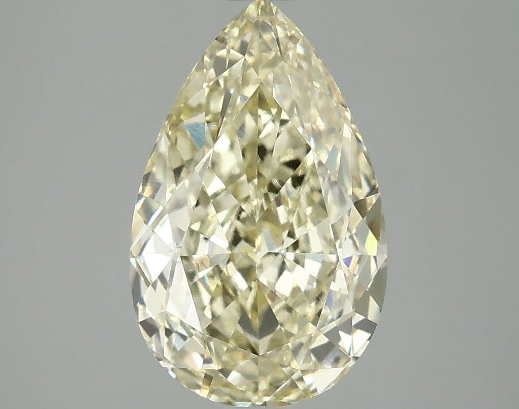 Loose Diamond - PEAR 3.1ct Fancy Vivid Yellow VVS2: Loose Diamond - PEAR 3.1ct Fancy Vivid Yellow VVS2 Source: This is a real non-mined Diamond that has been grown in a lab Shape: PEAR Carats: 3.1 Color: Fancy Vivid Yellow Certification: IGI Video:
