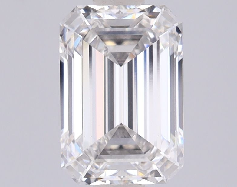 Loose Diamond - EMERALD 1.55ct G VS1: Loose Diamond - EMERALD 1.55ct G VS1 Source: This is a real non-mined Diamond that has been grown in a lab Shape: EMERALD Carats: 1.55 Color: G Clarity: VS1 Certification: IGI Video: