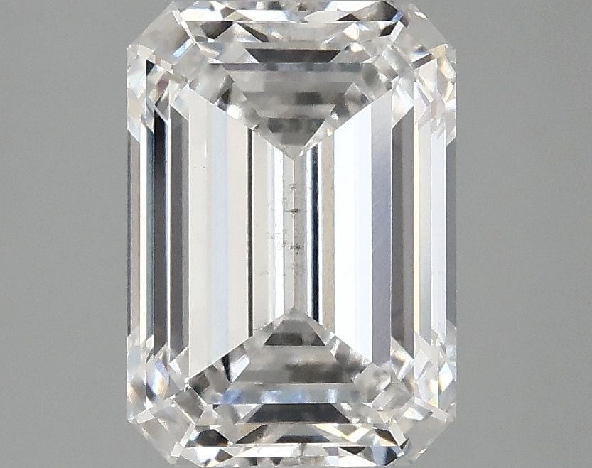 Loose Diamond - EMERALD 3.08ct D VS2: Loose Diamond - EMERALD 3.08ct D VS2 Source: This is a real non-mined Diamond that has been grown in a lab Shape: EMERALD Carats: 3.08 Color: D Clarity: VS2 Certification: IGI Video: