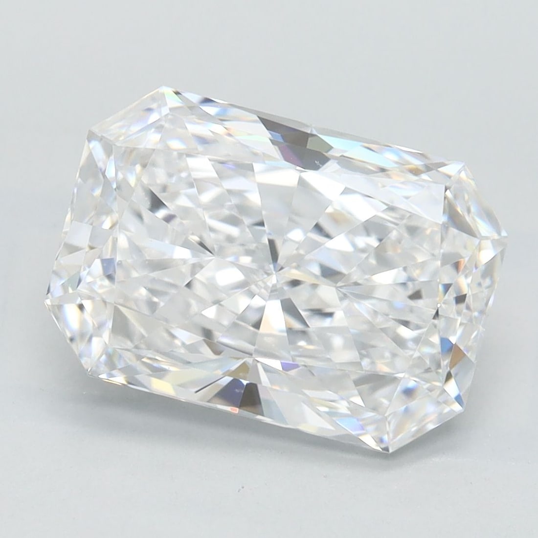 Loose Diamond - RADIANT 3.03ct D VVS1: Loose Diamond - RADIANT 3.03ct D VVS1 Source: This is a real non-mined Diamond that has been grown in a lab Shape: RADIANT Carats: 3.03 Color: D Clarity: VVS1 Certification: GIA Video: